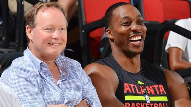 atlanta-hawks-dwight-howard-mike-budenholzer.jpg